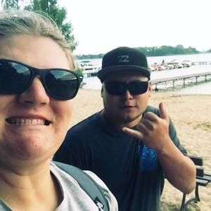 Meet your Posher, Liz